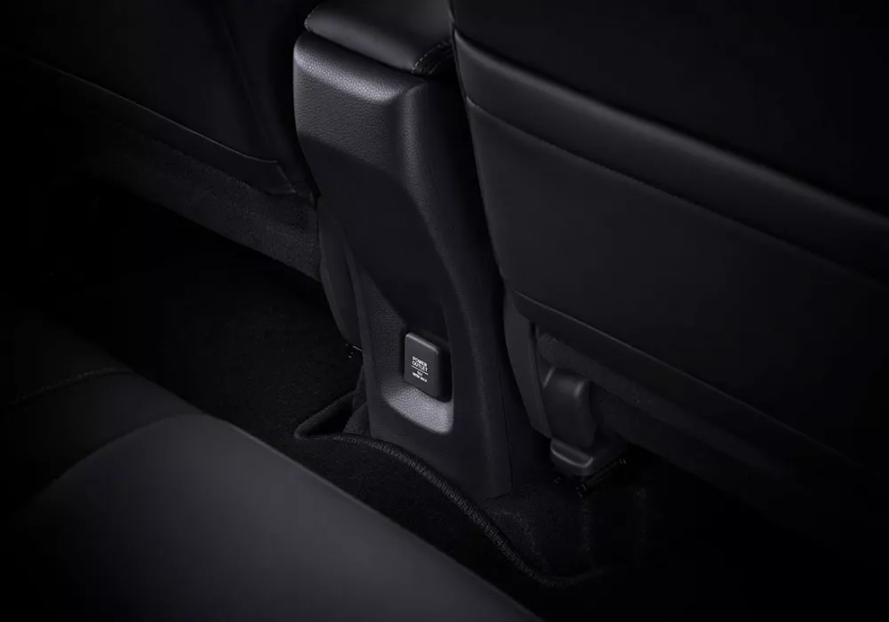 2nd Row Power Outlet